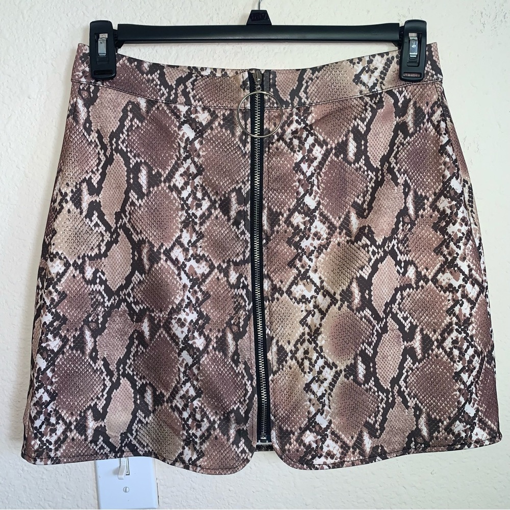 NWOT Front Zip Snake Print High Waist Mini Skirt